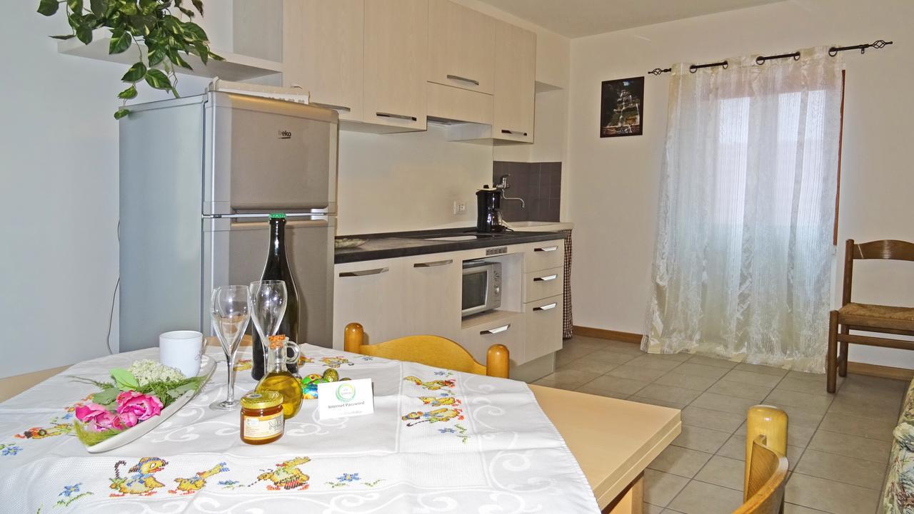 La Rotonda Apartments By Gardadomusmea Tremosine Eksteriør billede